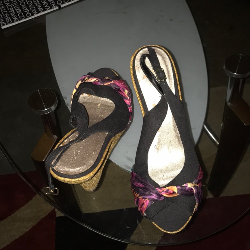 Floral wedges
